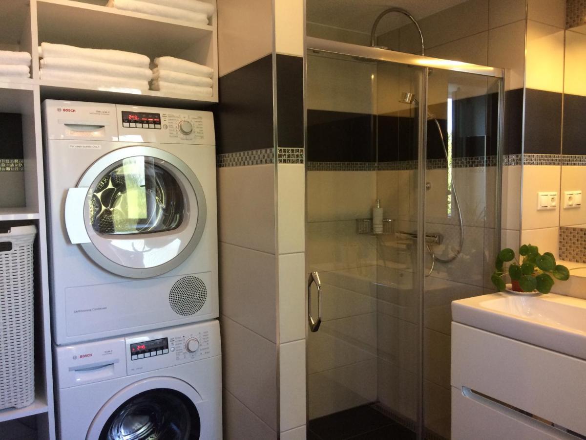 City Centre Apartment Liptovsky Mikulas Bagian luar foto